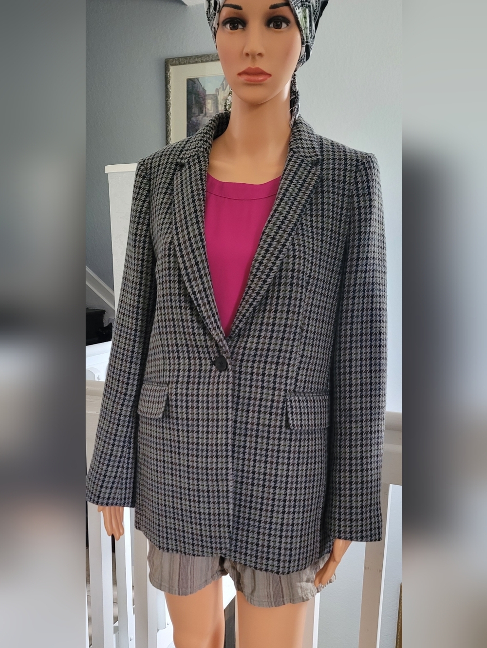 H&M Black and Gray Houndstooth Blazer